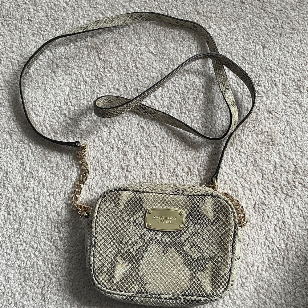 Michael Kors Crossbody Bag